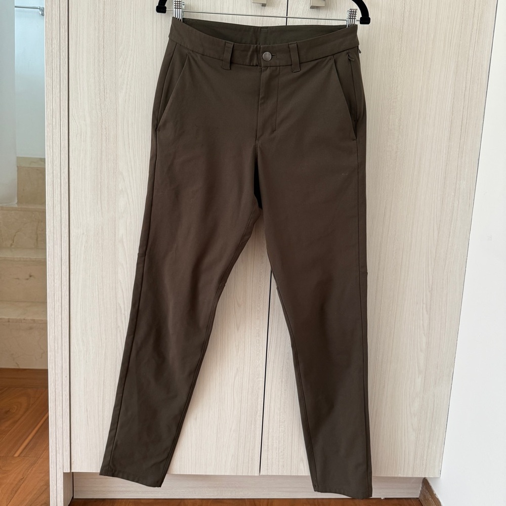 Lululemon ABC Slim Trouser in Dark Olive, Size 29W 32L